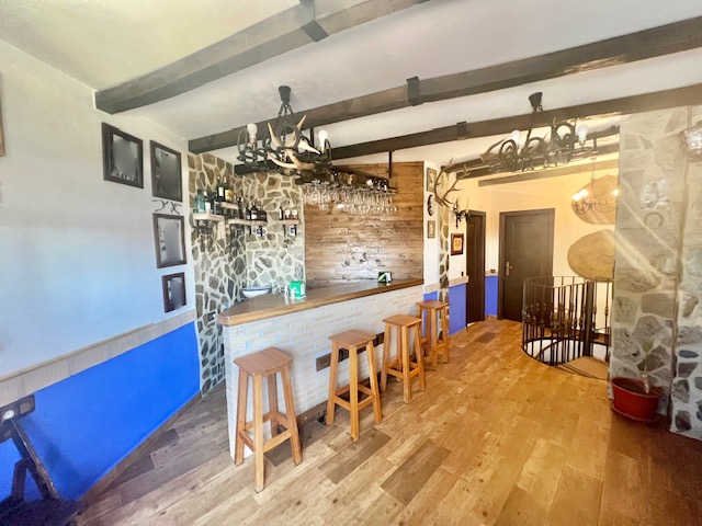 SALON CAMPERO